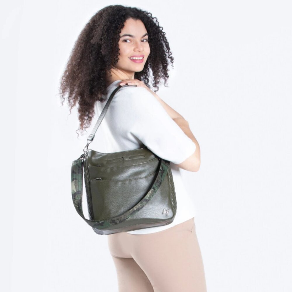 Brand New Lug Cable Car Classic VL Crossbody Bags